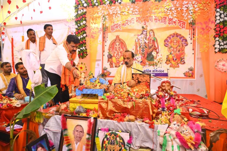 उपमुख्यमंत्री  विजय शर्मा जेवड़न कला में आयोजित भागवत कथा में हुए शामिल।