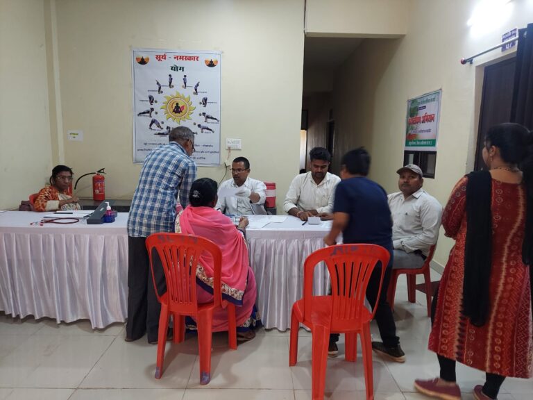 आयुष चिकित्सा शिविर में 629 मरीजों को मिला स्वास्थ्य लाभ।