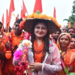 पंडरिया विधायक भावना बोहरा और कांवड़ियों ने यात्रा के पांचवे दिन मोहतरा से यात्रा प्रारंभ कर डोंगरिया महादेव का किया जलाभिषेक, पंडरिया नगर में स्वागत के लिए उमड़ा शिवभक्तों का जन सैलाब ।